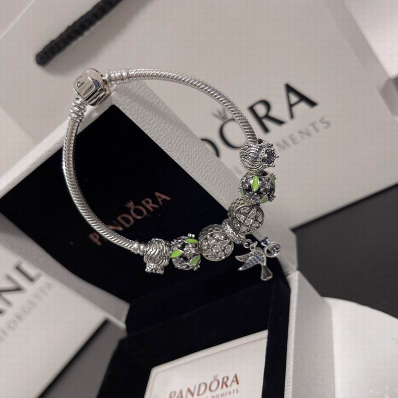 Pandora bracelet 16-21 01yxx44